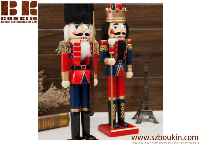 outdoor nutcrackers figurines