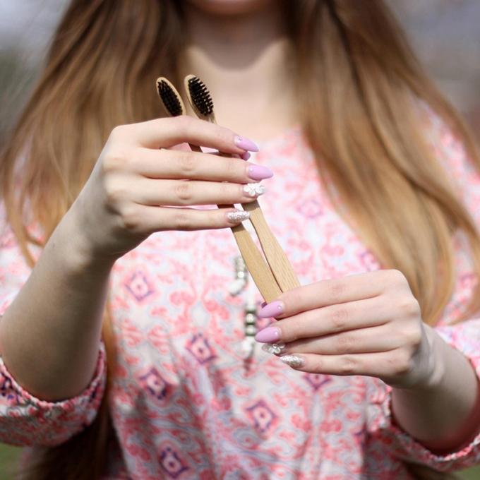 hot sale natural wooden toothbrush natural bamboo wooden toothbrush best seller